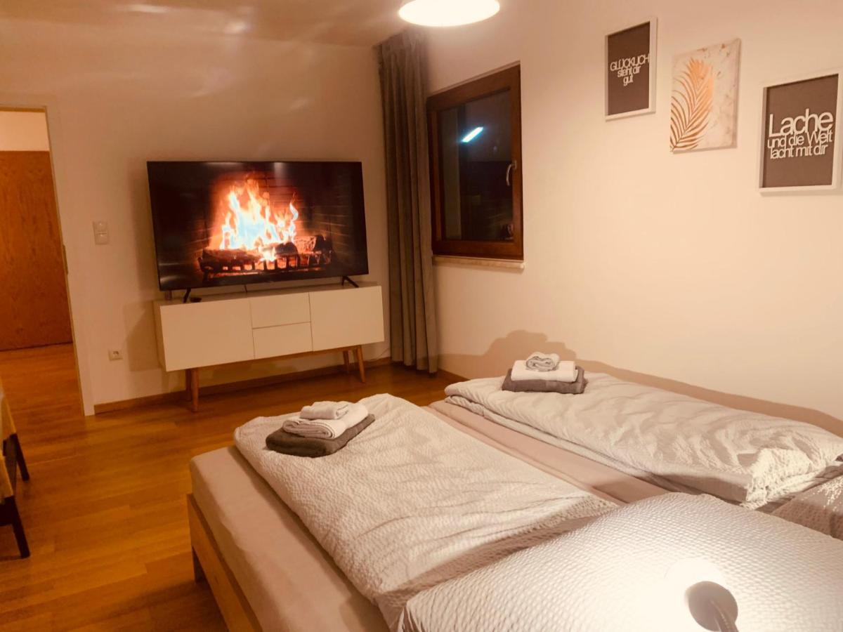 Felix Living 4, Modern & Cozy 2 Zimmer Wohnung, Balkon, Parkplatz Salzweg Luaran gambar